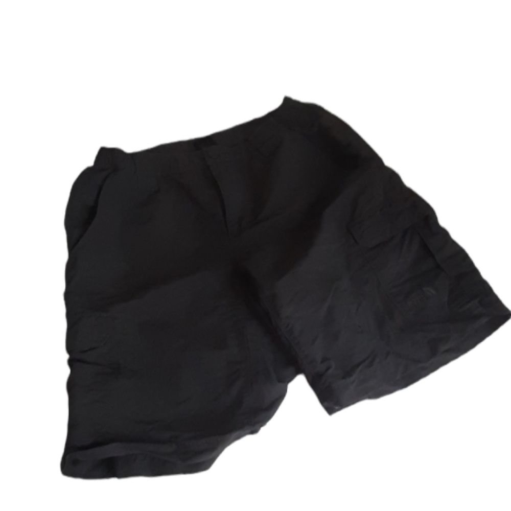 North Face Mens black shorts Size M. I bought wrong size for myself. Never worn.